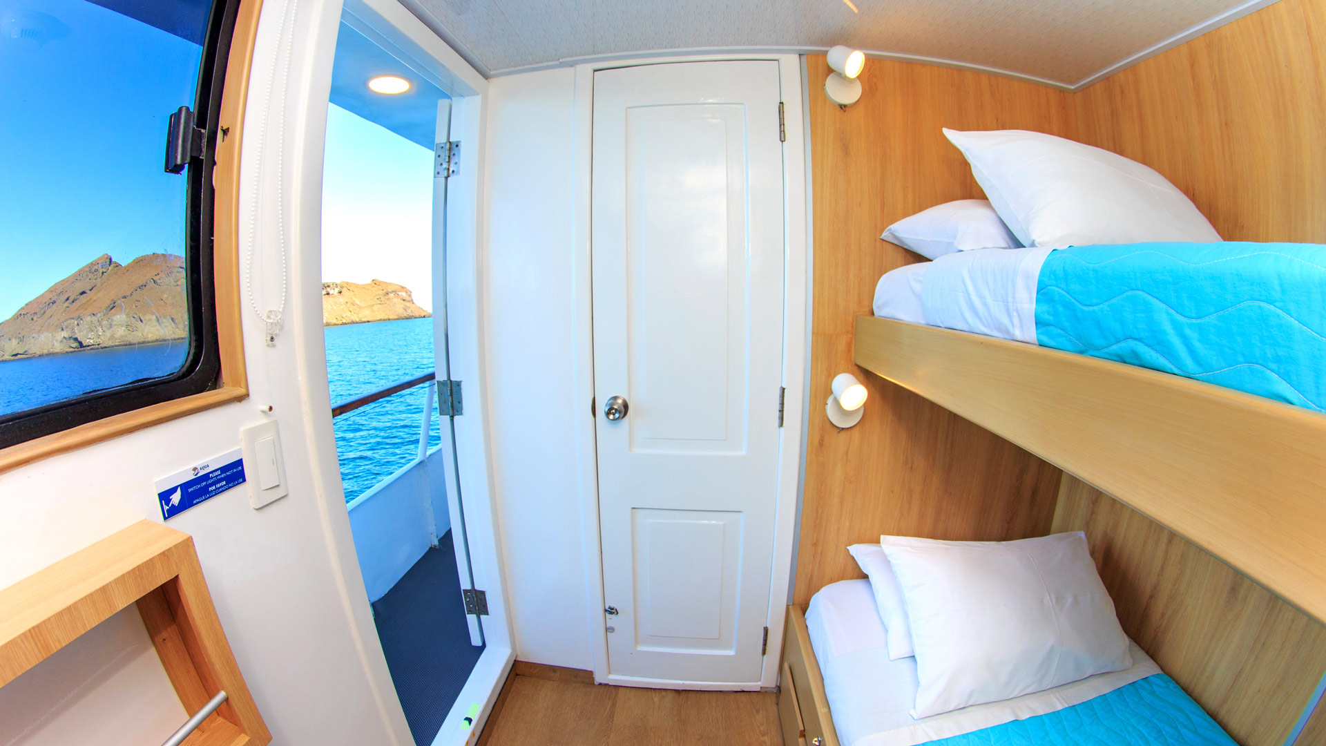 Upper deck twin cabin