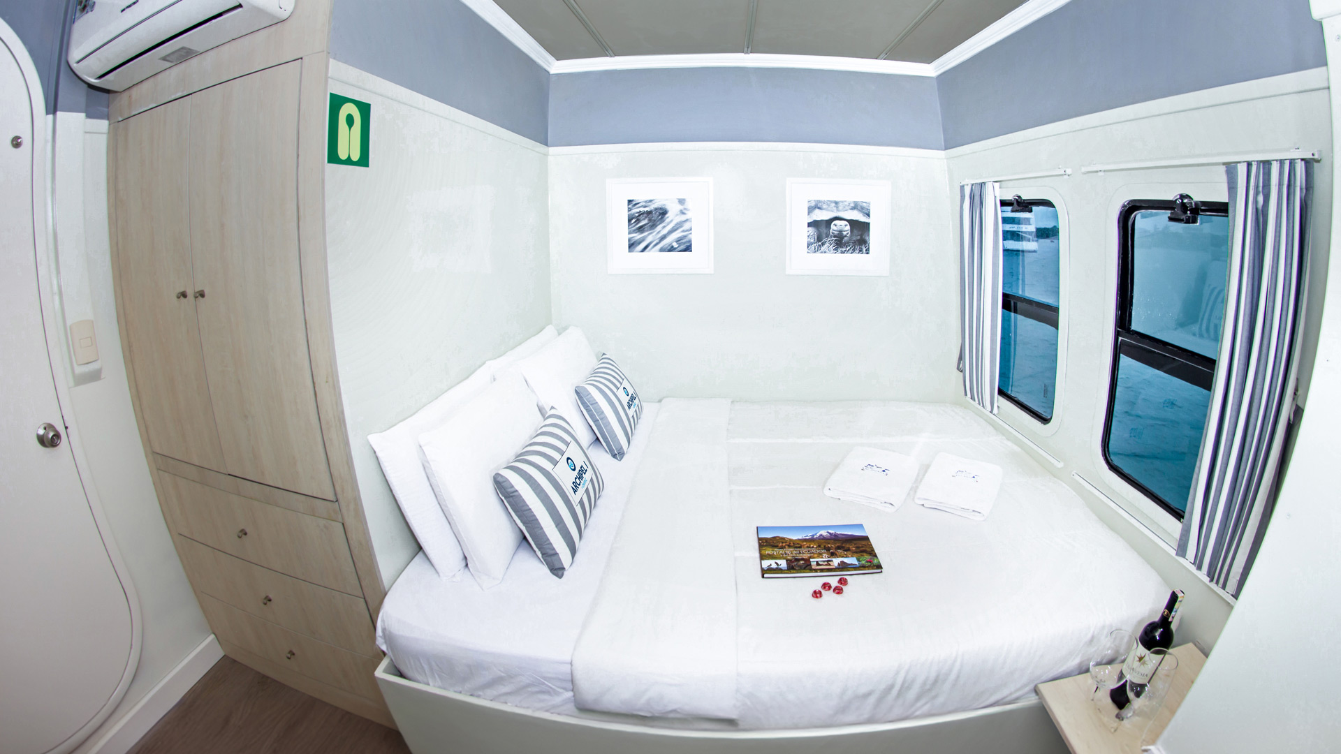 Double cabin