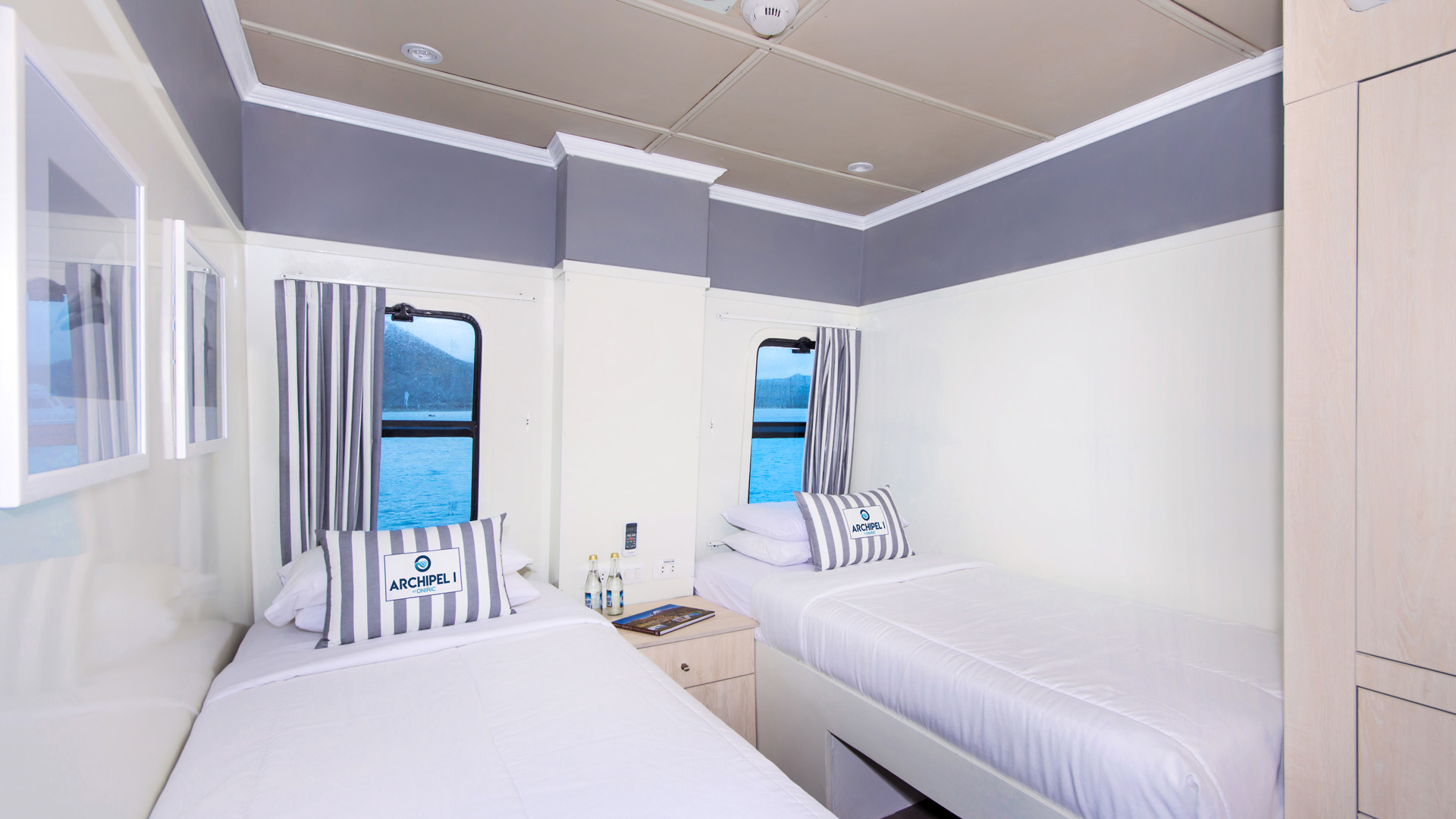 Twin cabin