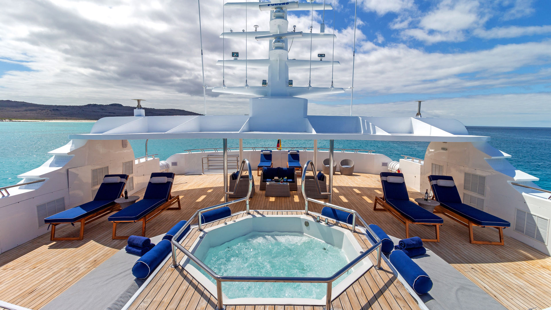 Panoramic Sun Deck