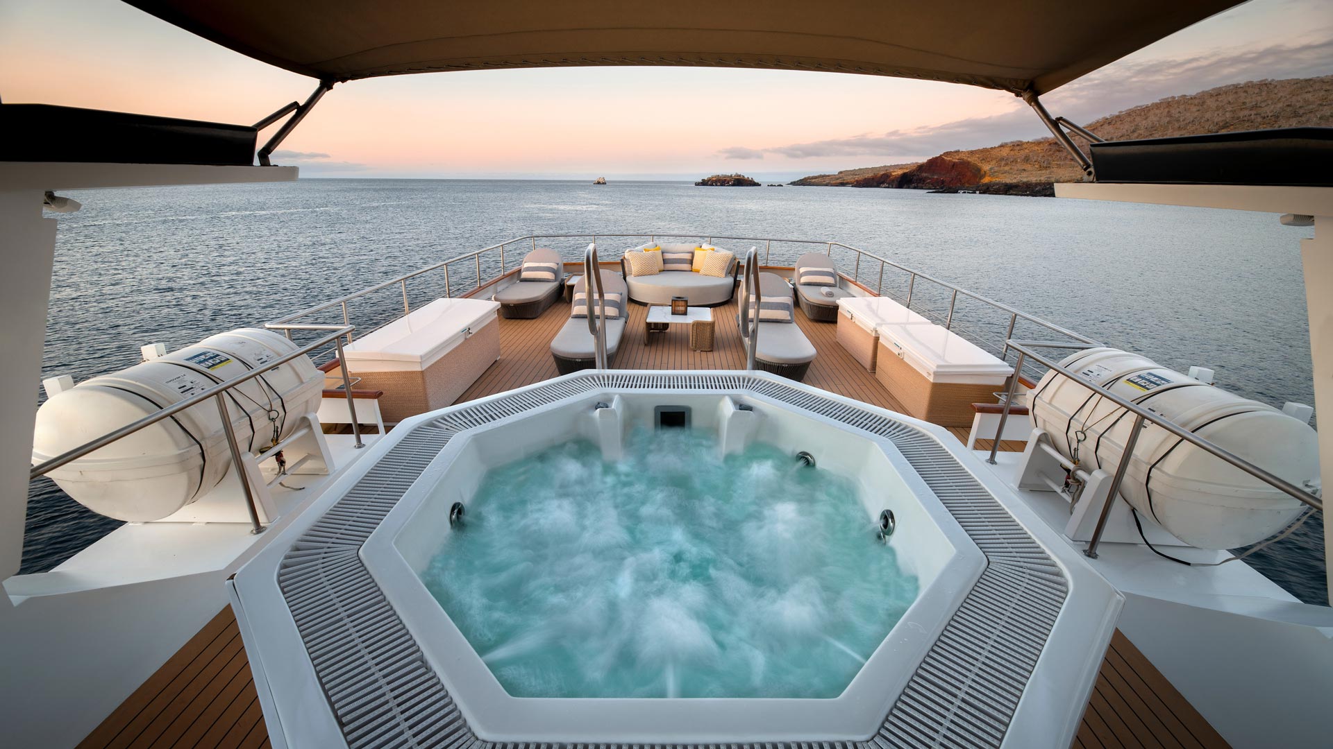 Hot tub