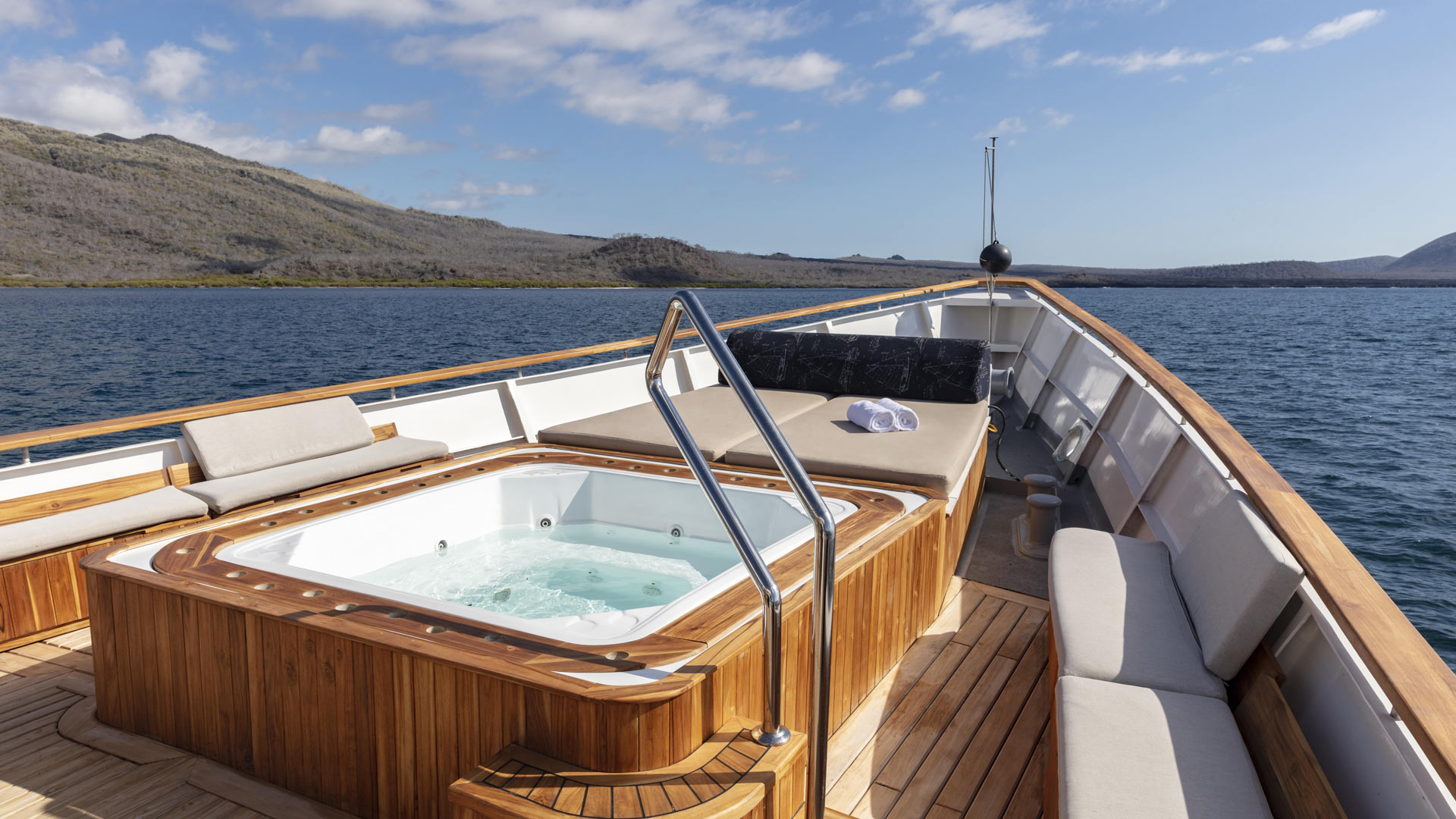 Jacuzzi Monaco Deck