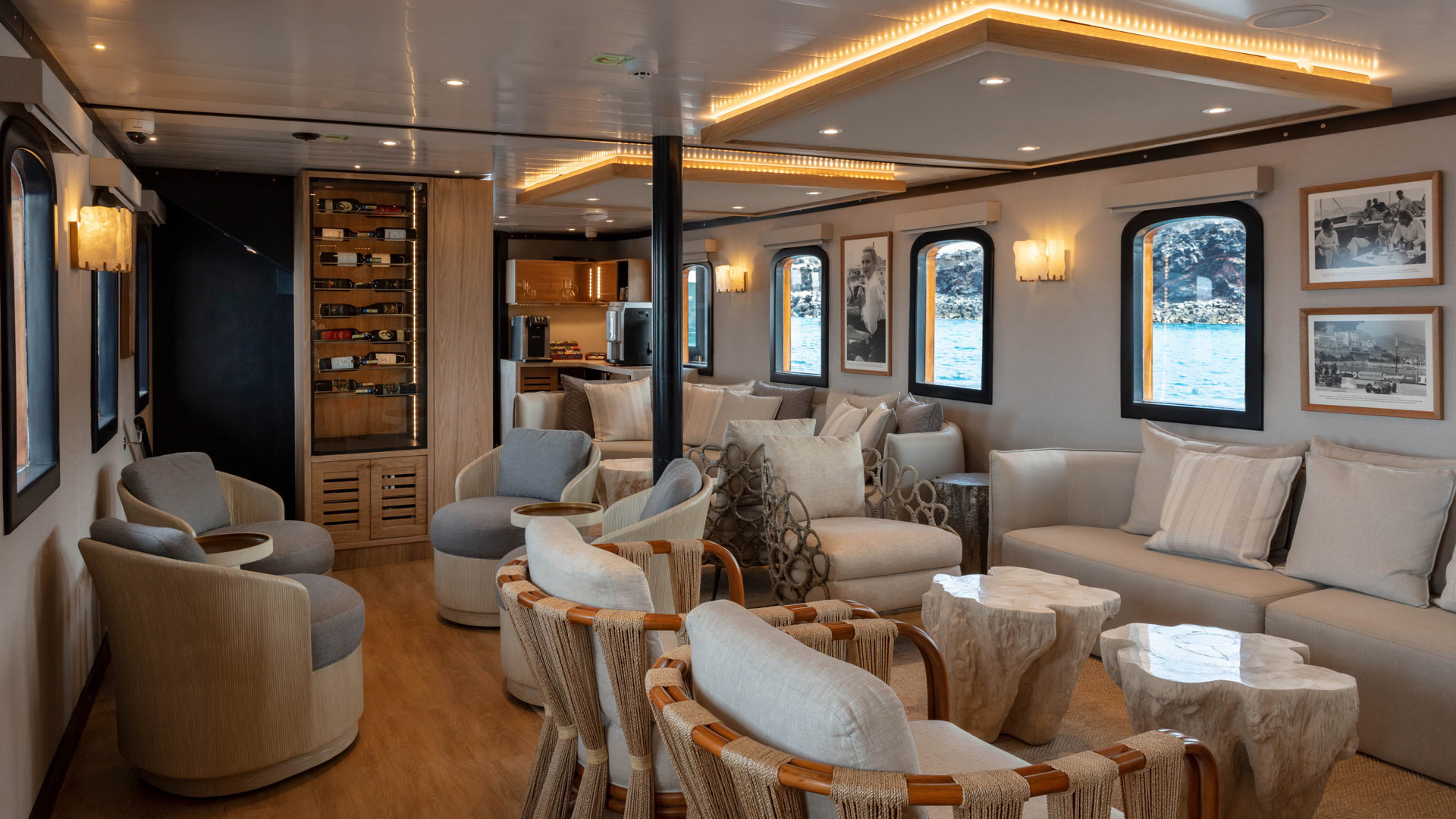 Monaco Lounge