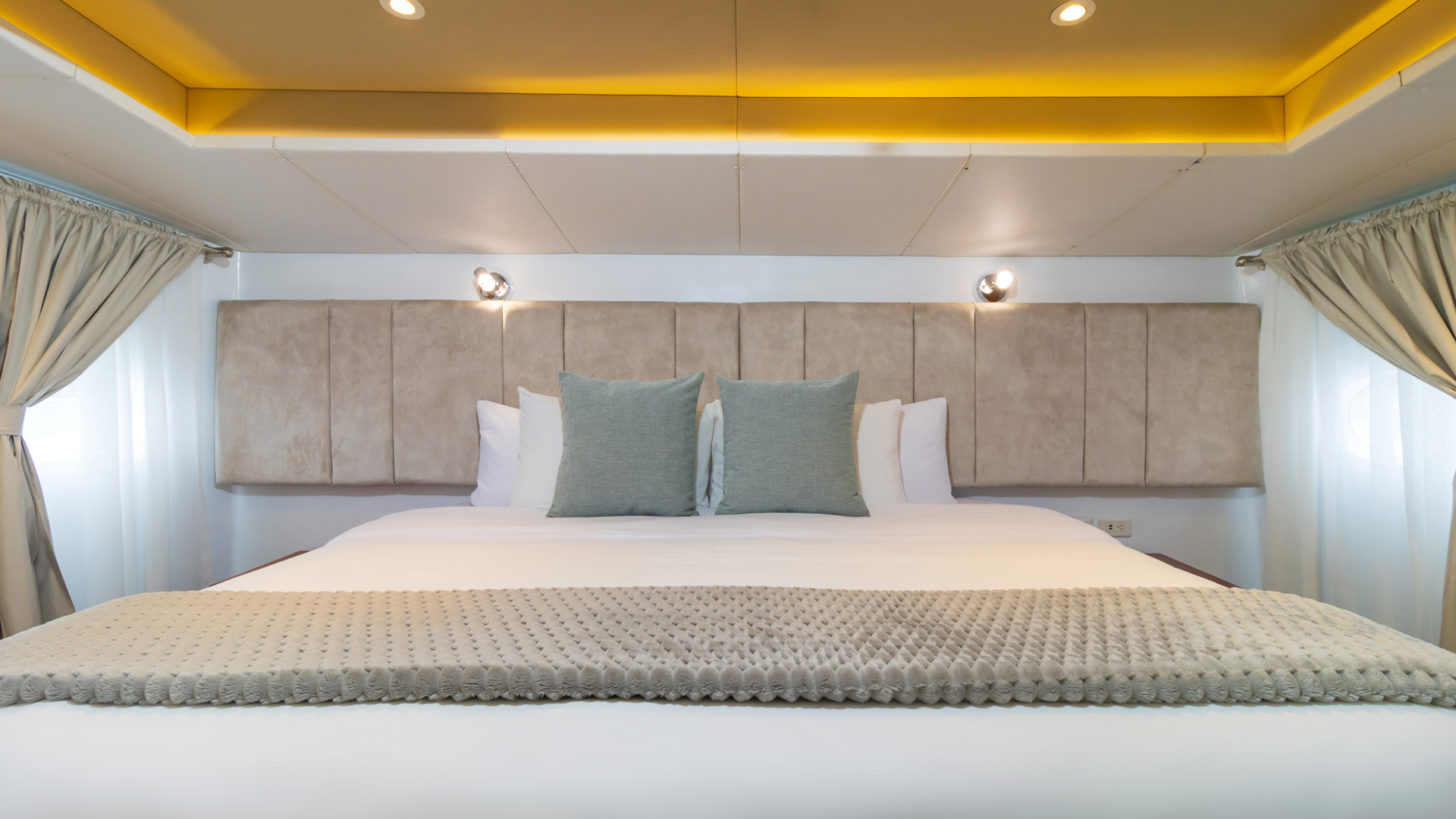 Suite main deck