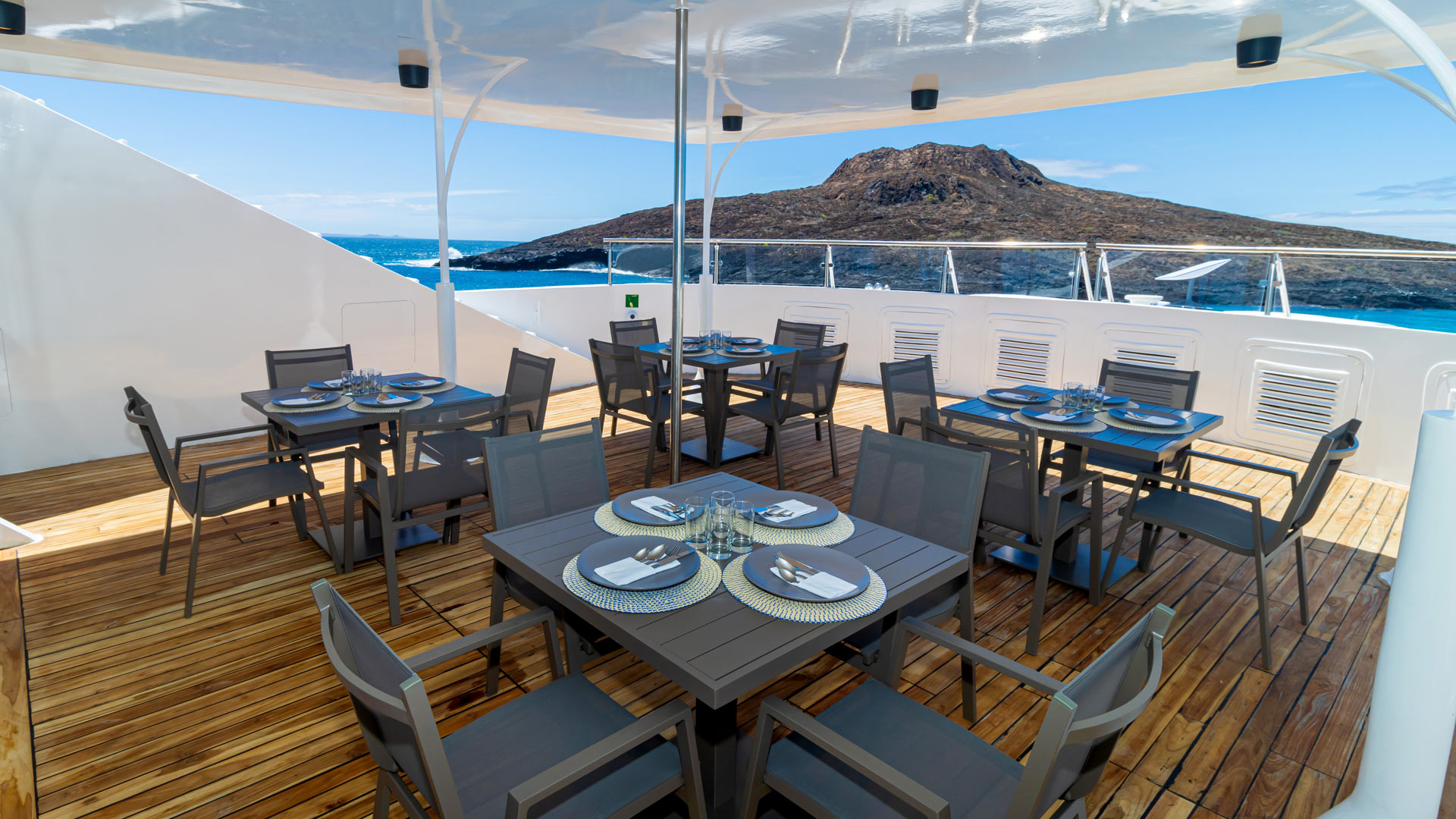 Al fresco dinning