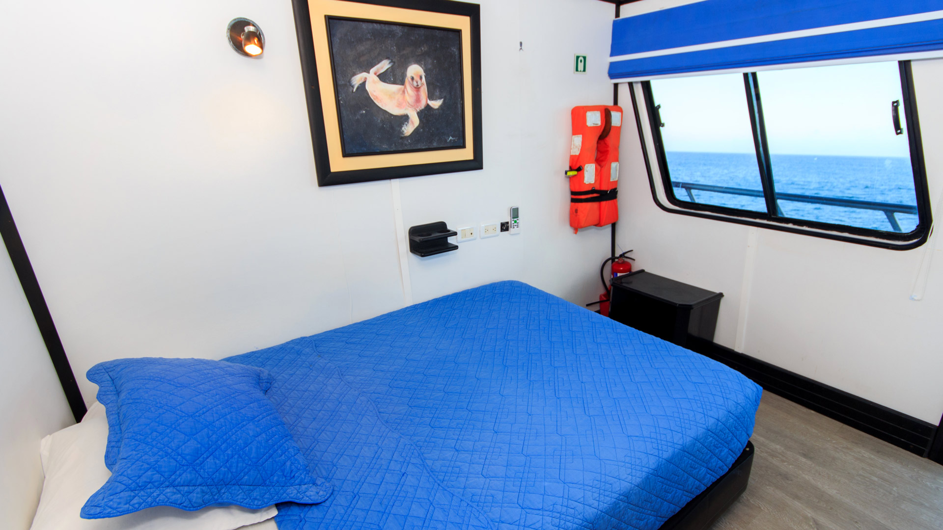 Double cabin