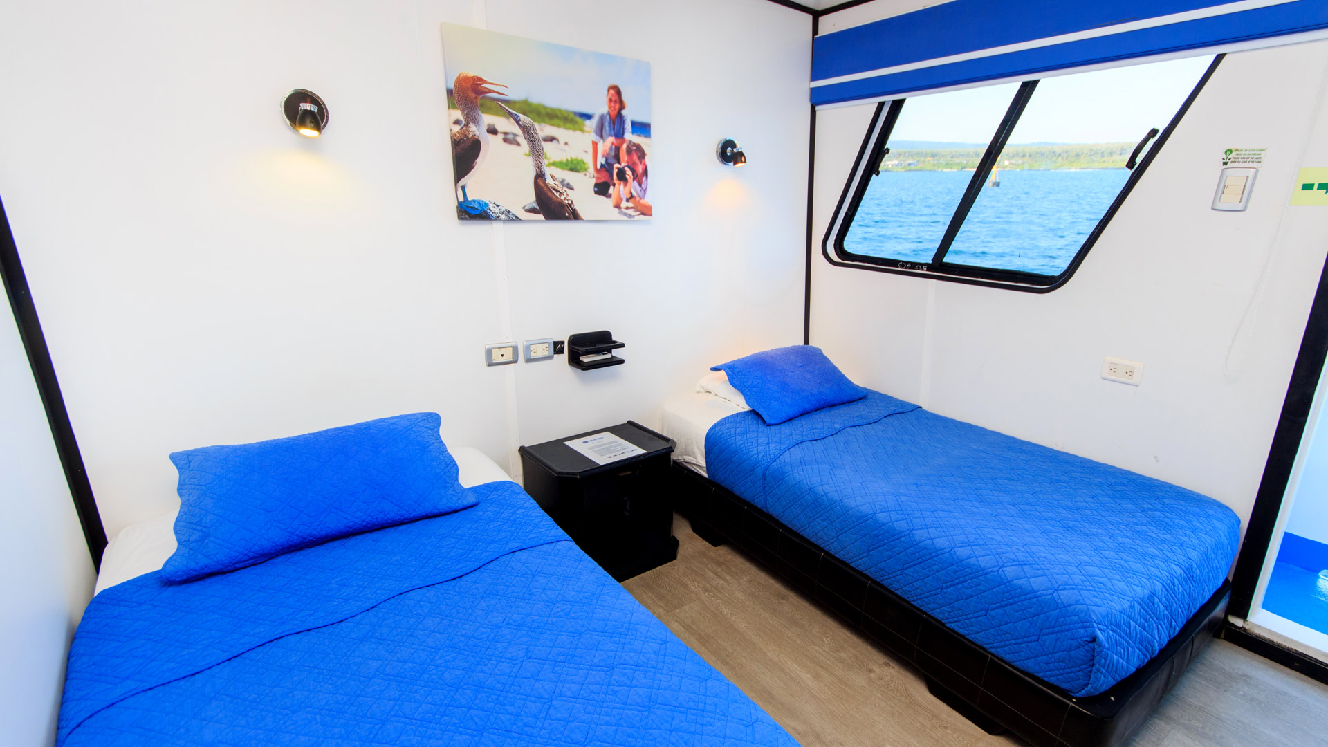 Twin cabin